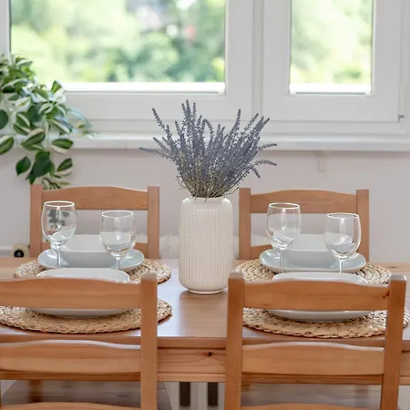 Apartament Sloneczny Apartament W Sercu Gdyni By Renters Gdynia