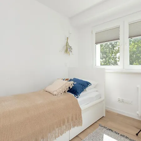 Sloneczny Apartament W Sercu Gdyni By Renters * 그디니아